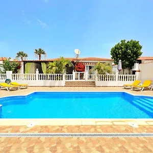 Villa Sofia In, Callao Salvaje